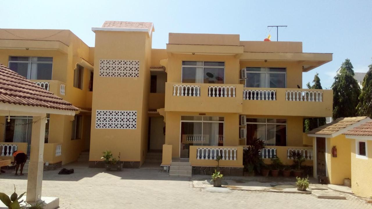Pawenzi Serviced Apartments 몸바사 외부 사진